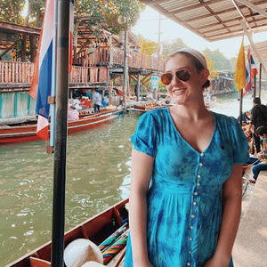 Meet your Posher, Elise